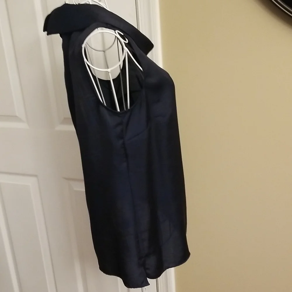 Dark Navy Talbots top - Picture 3 of 7